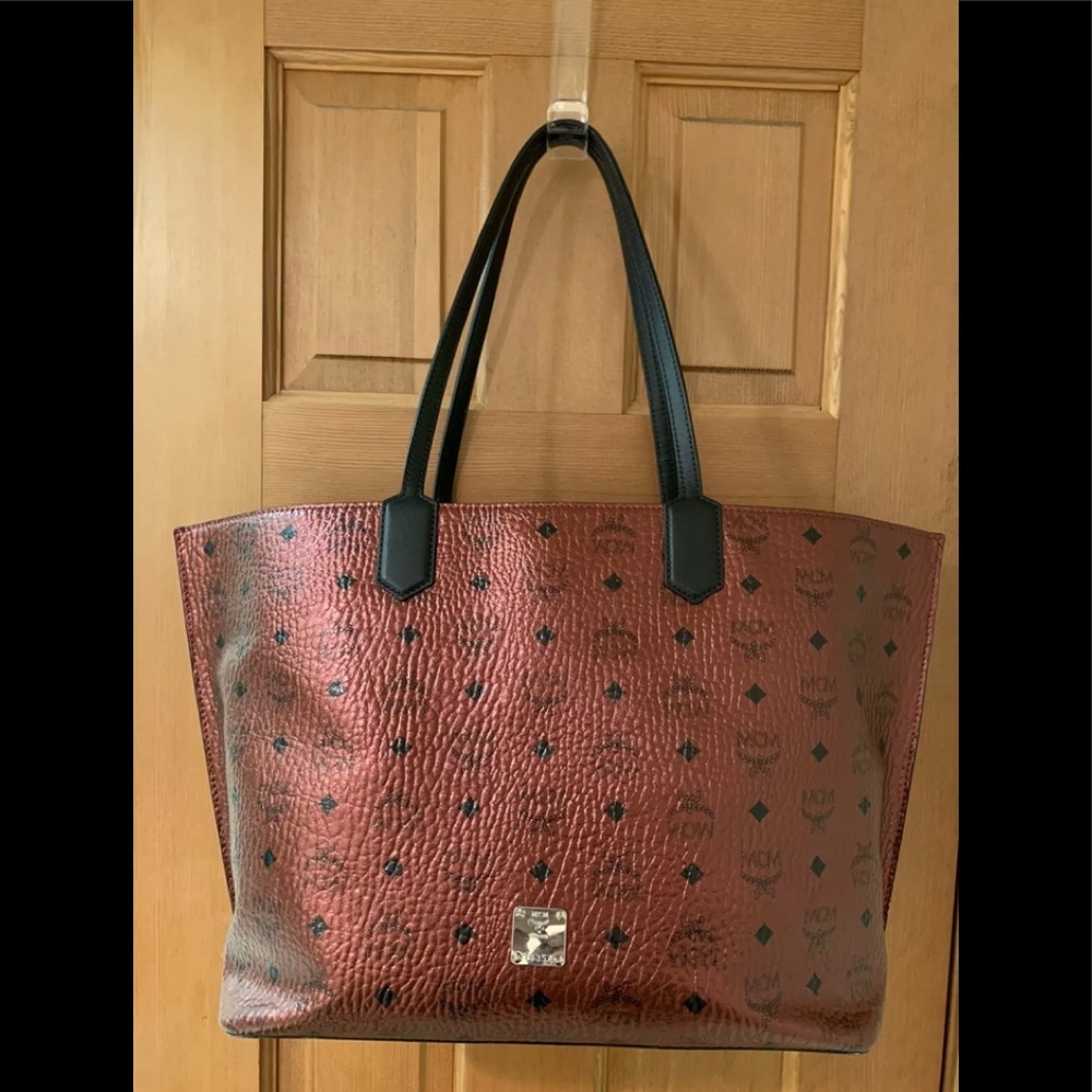 MCM Medium Leather Visetos Metallic Wine Authentic